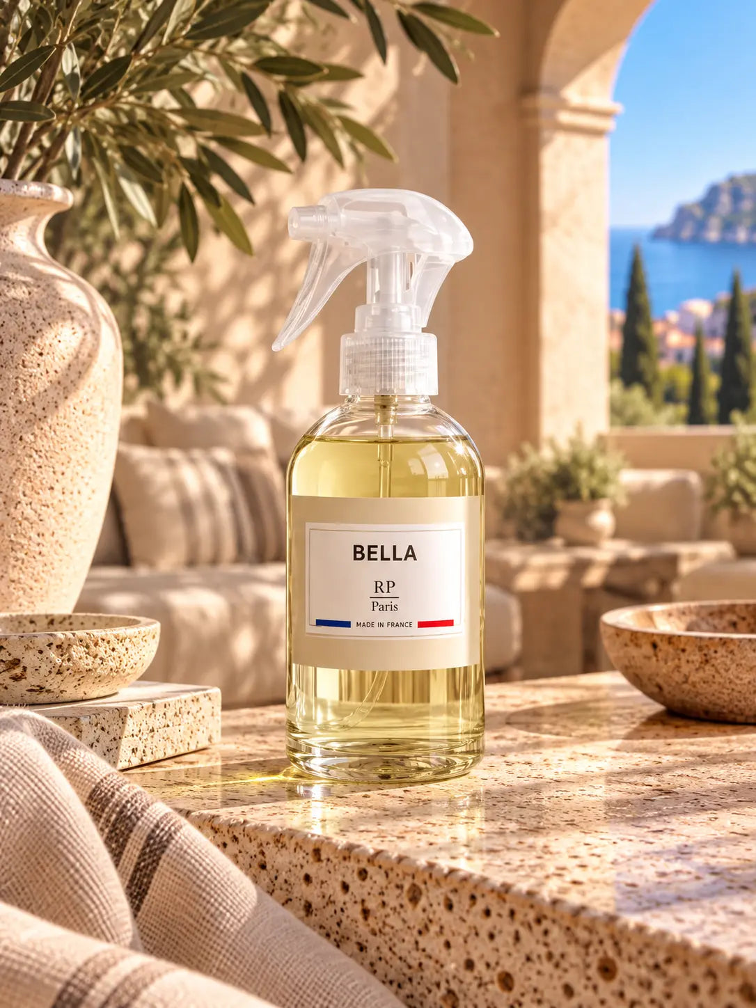 Spray Bella RP Paris 250 ml – Notes florales & vanillées Parfum grossiste